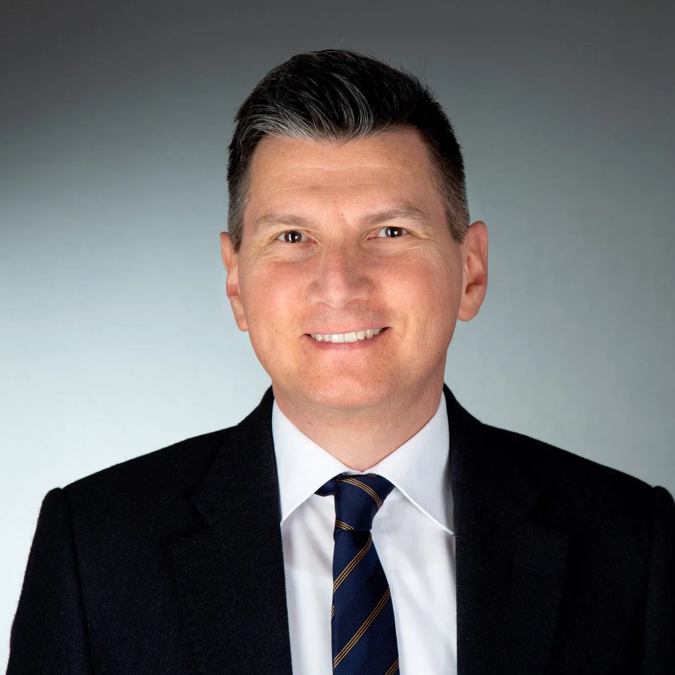 Portrait von Lothar Eller Ihre unabhängige Finanzberatung in Stuttgart