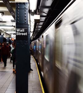 Wall-Street-U-Bahnstation sinnbildlich für den Jahresrückblick 2025